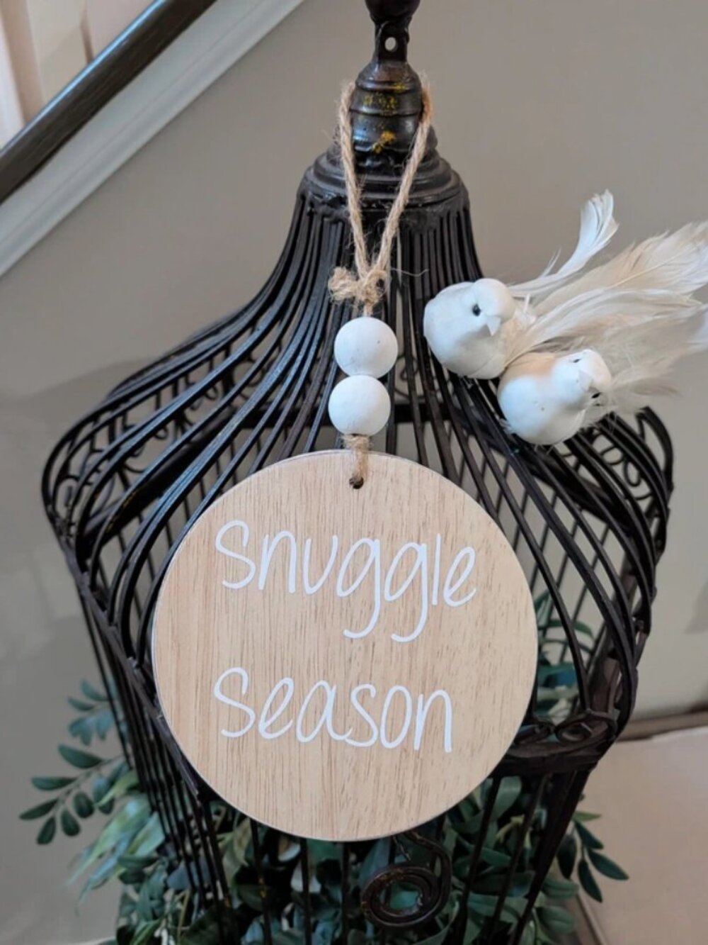 5" Snuggle season hanging beaded wood decor